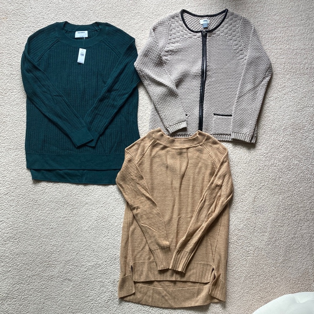 Old Navy Size Small 3 Sweater Bundle